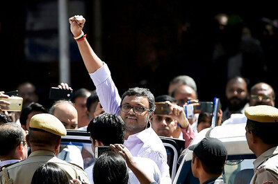 Supreme Court Grants Relief to Karti Chidambaram From Arrest by ED Till March 26 in INX Media Case