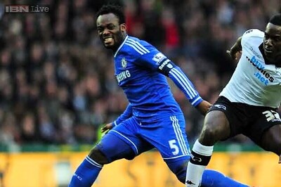 Michael Essien finalises move from Chelsea to Milan