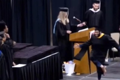 Watch: Student Recreates Allu Arjun's Pushpa Pushpa Hook Step At Graduation Ceremony