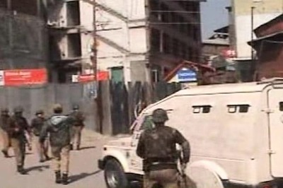 Cop among two killed in militant attack in Sopore