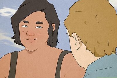 How to Know if a Scorpio Woman Likes You