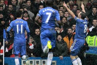 Chelsea resist Arsenal fightback to claim win