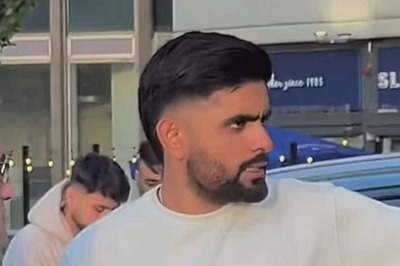 Pakistan Star Babar Azam Asks Fans to Respect Space Before Obliging Photo Requests at Cardiff During Tour of England