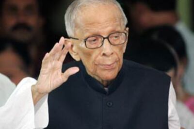 Jyoti Basu's health has deteriorated: hospital