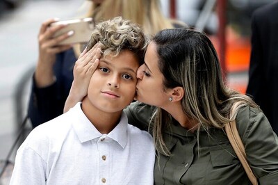 Brazilian Migrant Who Sued Trump Govt Reunited With 10-Year-Old Son in Chicago