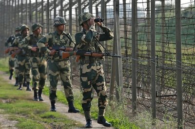 Pakistan Violates Cease Fire for Second Consecutive Day in J&K's Rajouri, Targets Forward Posts