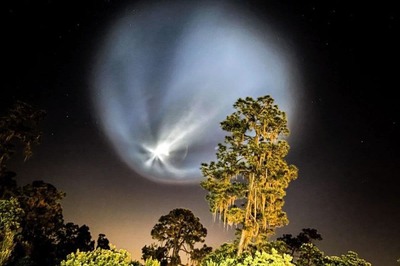 Apple iPhone Users Capture SpaceX Crew-2 Mission Launch, Check Stunning Photos
