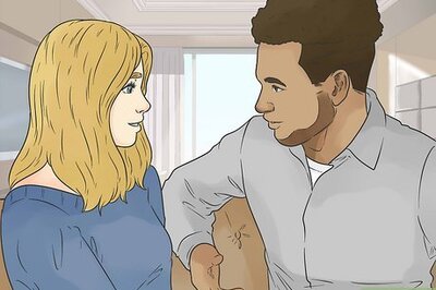 How to Survive the Holidays As a Newly Engaged Couple