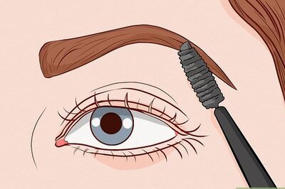 How to Create Feathered Eyebrows