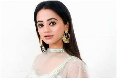 'Ishq Mein Marjawan' Actor Helly Shah Is Nervous to Shoot Amid Covid-19 Pandemic
