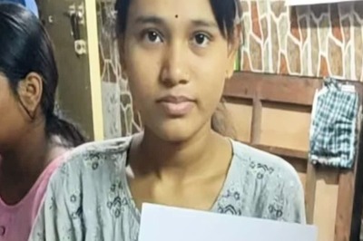 West Bengal Teacher Revives Stone Art, Inspires Students In North Dinajpur