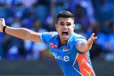 ‘Never Simple to Enter a Colosseum and Perform’: Mumbai Indian’s Bowling Coach Praises Arjun Tendulkar