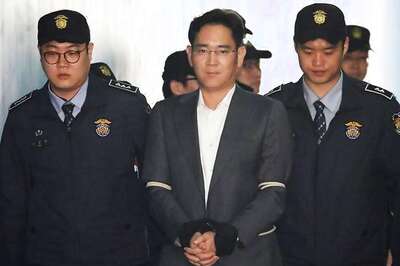 Behind Bars, Samsung Scion Lee Sees His Wealth Top $2 Billion
