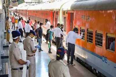 Northwestern Railway Partially Revises Timetable For Three Trains