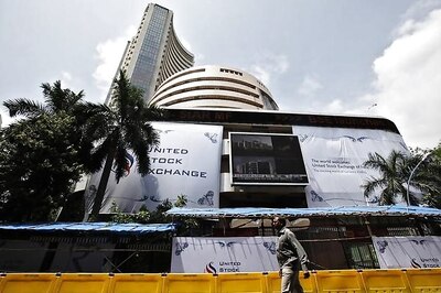 Sensex nosedives 516 points after RBI's expected rate cut