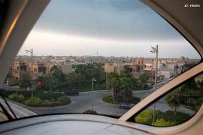 Beggar found living in a 5 star hotel in Dubai