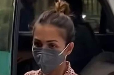 Malaika Arora Is Inconsolable After Father Dies By Suicide; Actress Reaches Parents' Bandra Home | Watch Video