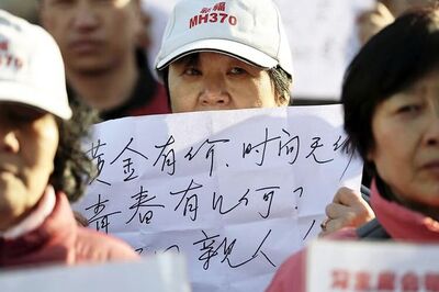 Mozambique debris 'almost certainly' from missing MH370 plane