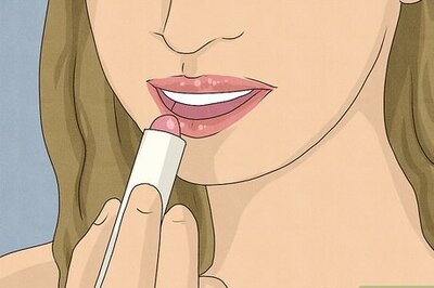 How to Kiss Your Boyfriend at School