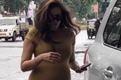 Pyaar Ka Punchnama Fame Sonnalli Seygall Flaunts Pregnancy Glow In Latest Appearance