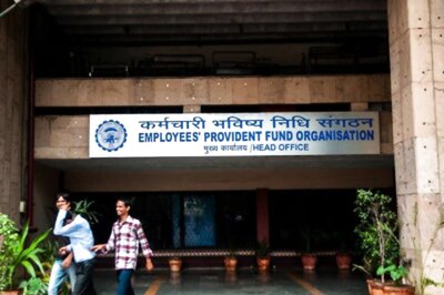 CBI Nabs 2 EPFO Officers Receiving Rs 8 Lakh Bribe for Settling PF Contribution Dues