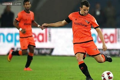 ISL: Struggling Delhi Dynamos take on NEUFC in must-win tie