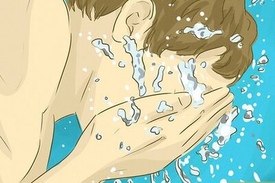 How to Soothe Tired Eyes and Wake Up