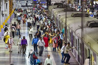 Western Railway Cancels Ahmedabad-Mumbai Tejas Express For a Month From Tomorrow Due to Covid Surge