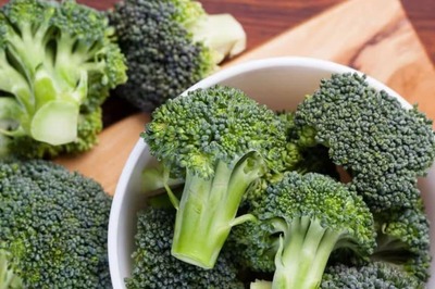Broccoli Vs Oranges And Milk: Which Is More Rich In Vitamin C