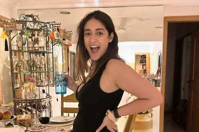 Pregnant Ileana D'Cruz Teases Fans With Beach Photo As She Jets Off To Babymoon, See Photo