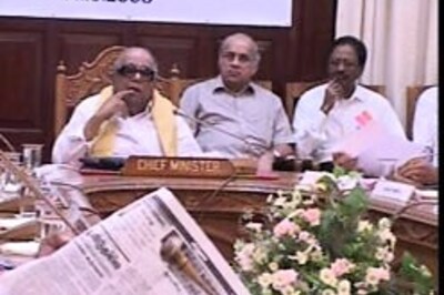 Stop military aid to Sri Lanka: Karunanidhi  to Govt