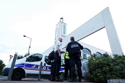 Driver Arrested After Trying to Ram a Car Into Crowd in Front of French Mosque