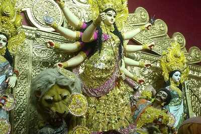 Durga Idol Draped in 30 kg Gold Sari Attracts Thousands in This Kolkata Pandal