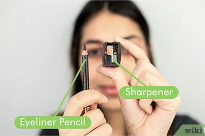 How to Apply Punk Eyeliner