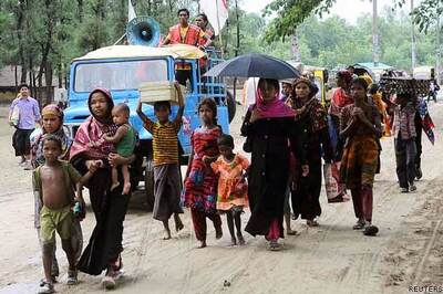 Cyclone Phailin leaves trail of destruction, its intensity weakens