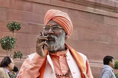 Sakshi Maharaj Issued Showcause Notice by EC for Population Remark