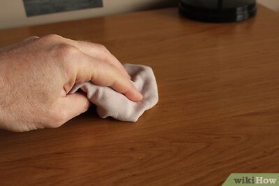 How to Keep Your Office Table Clean and Neat