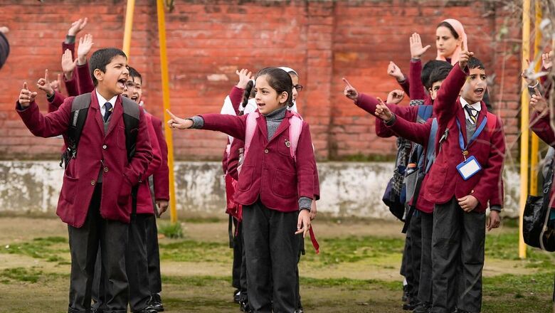 HC Asks Delhi Government to Respond to PIL for Construction of School