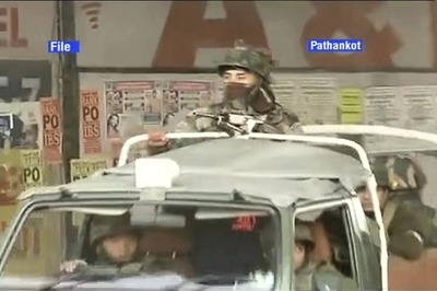 1 suspected infiltrator shot dead along Indo-Pak border in Pathankot, 2 escape