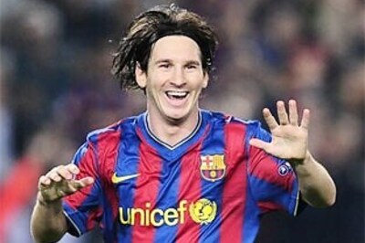 Barca crush Mallorca, 10-man Real win derby