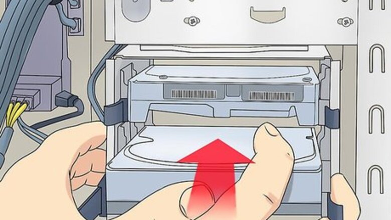 How to Configure Master and Slave in BIOS for Two Hard Disk Drives in a Single System