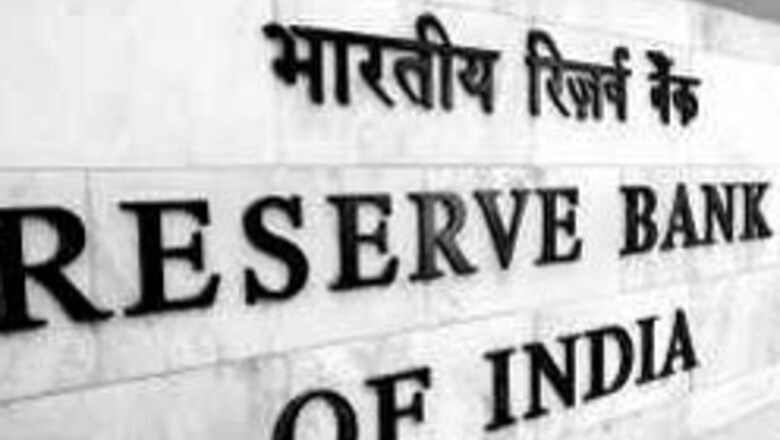 Even RBI has no answer for rising rupee crisis