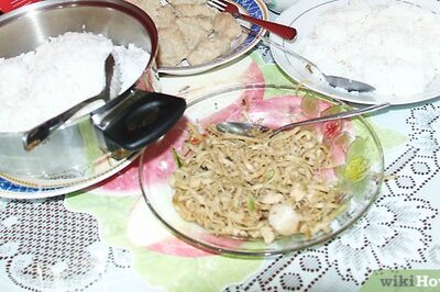 How to Spice Up Lunches at Home