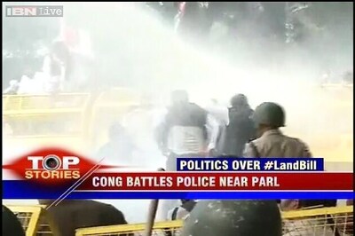 Congress workers protest against Land bill, clash with police