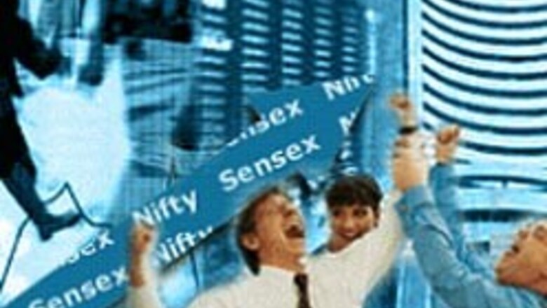 Mkt ends firm cheering monetary policy