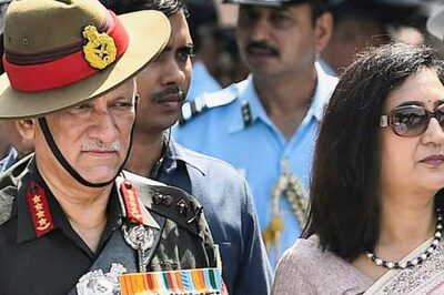 CDS Bipin Rawat, Wife Among 13 Dead in Mi-17 Chopper Crash in Tamil Nadu