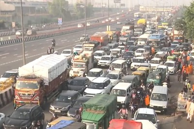 Massive Traffic in Delhi Ahead of Diwali; Anand Vihar Road, Gurugram & Meerut E-ways Worst Hit