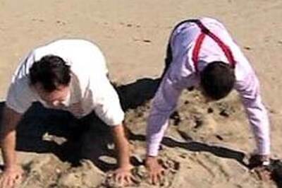 Who's riding the popularity wave in Calif?