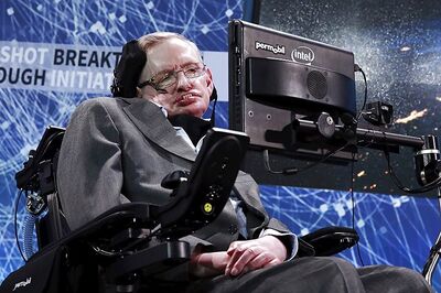 Stephen Hawking's Tailor-made Hi-tech Wheelchair to Live on