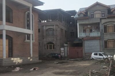 CRPF Vacates Halls in Srinagar As Residents Face ‘Space Crunch to Host Marriage Functions’